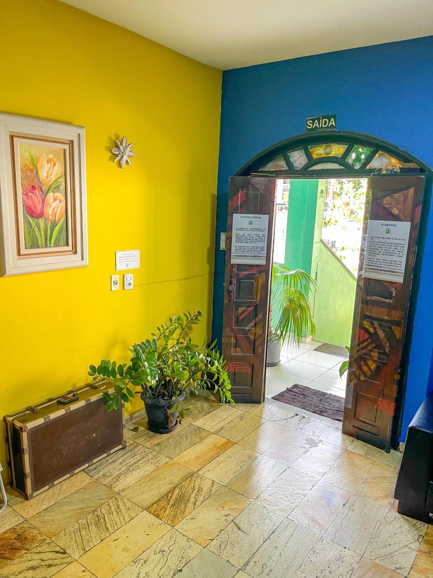 Onca Da Praia Hostel Vitoria Luaran gambar