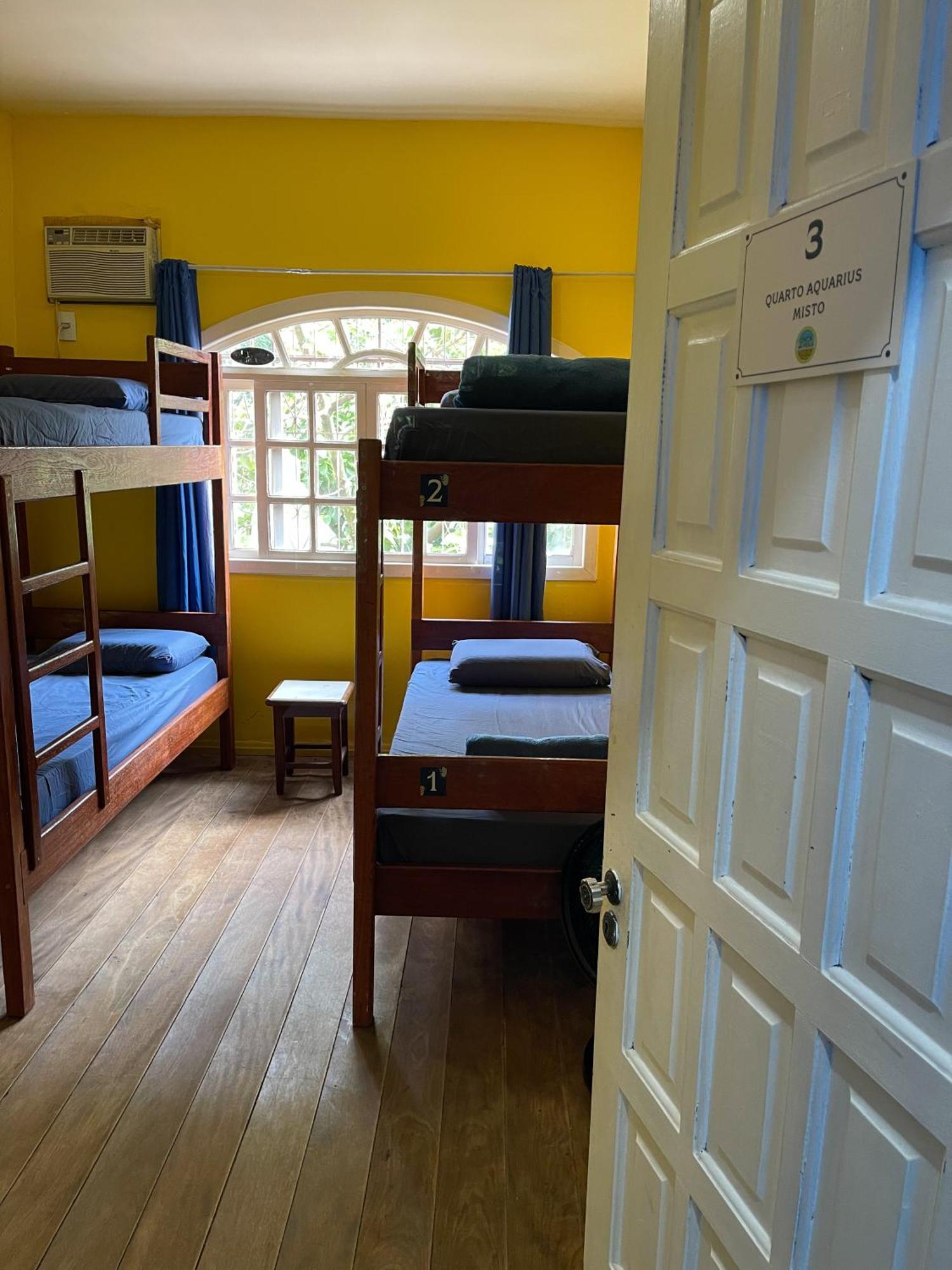 Onca Da Praia Hostel Vitoria Luaran gambar