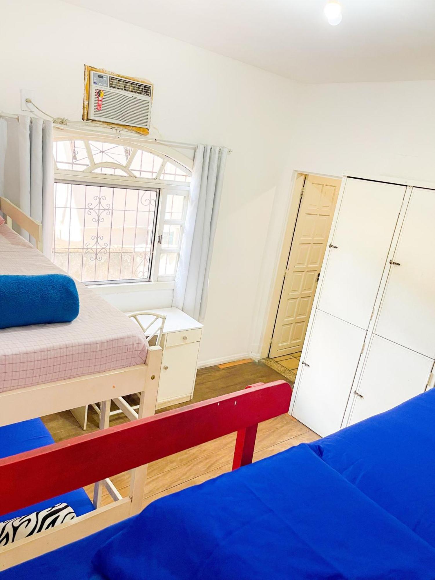 Onca Da Praia Hostel Vitoria Luaran gambar