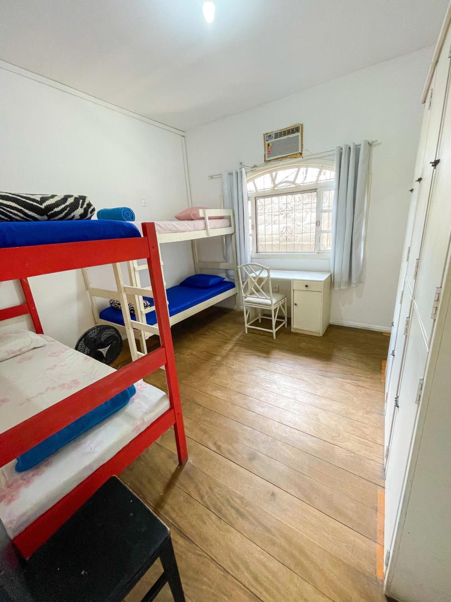 Onca Da Praia Hostel Vitoria Luaran gambar
