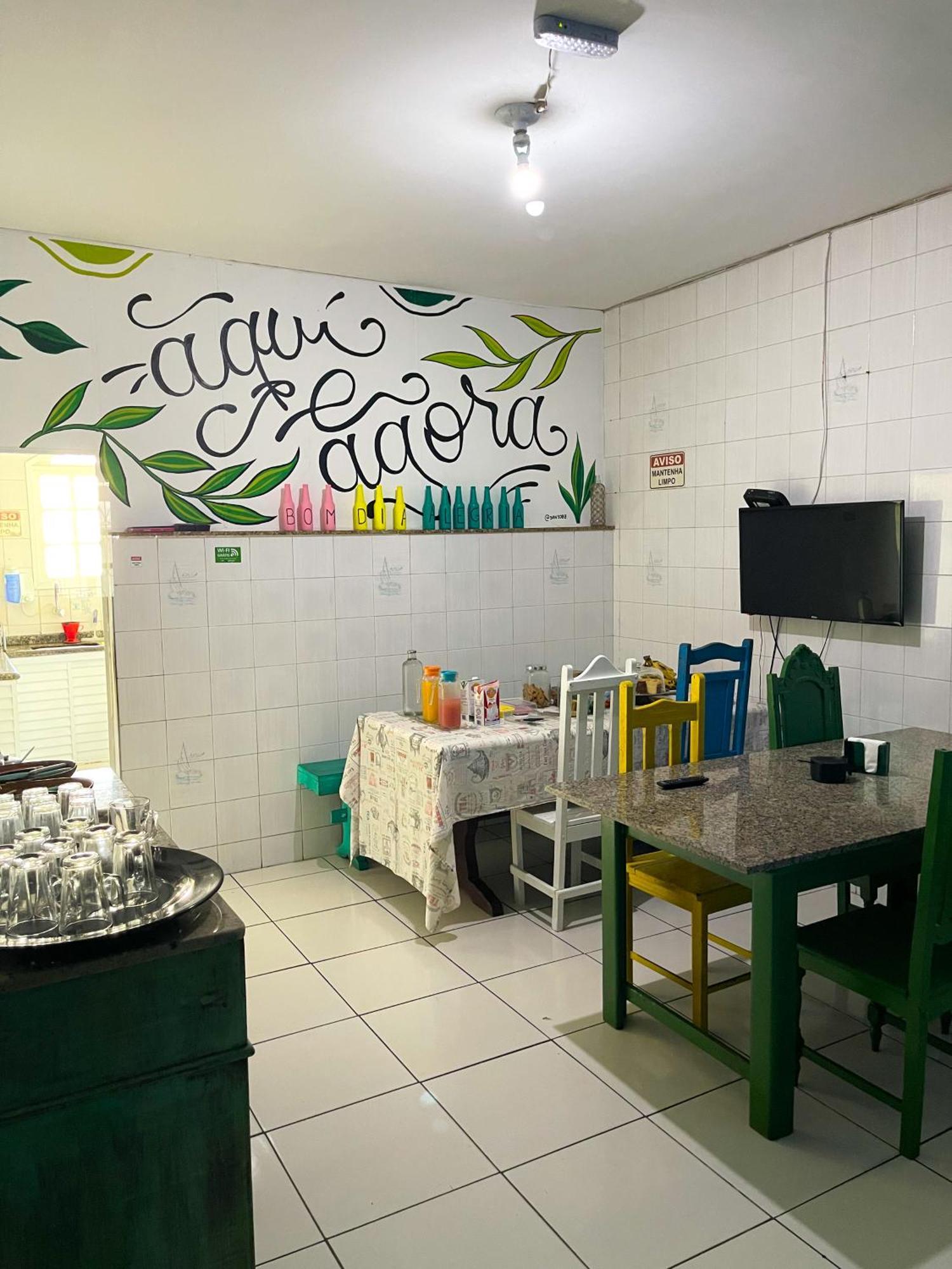 Onca Da Praia Hostel Vitoria Luaran gambar