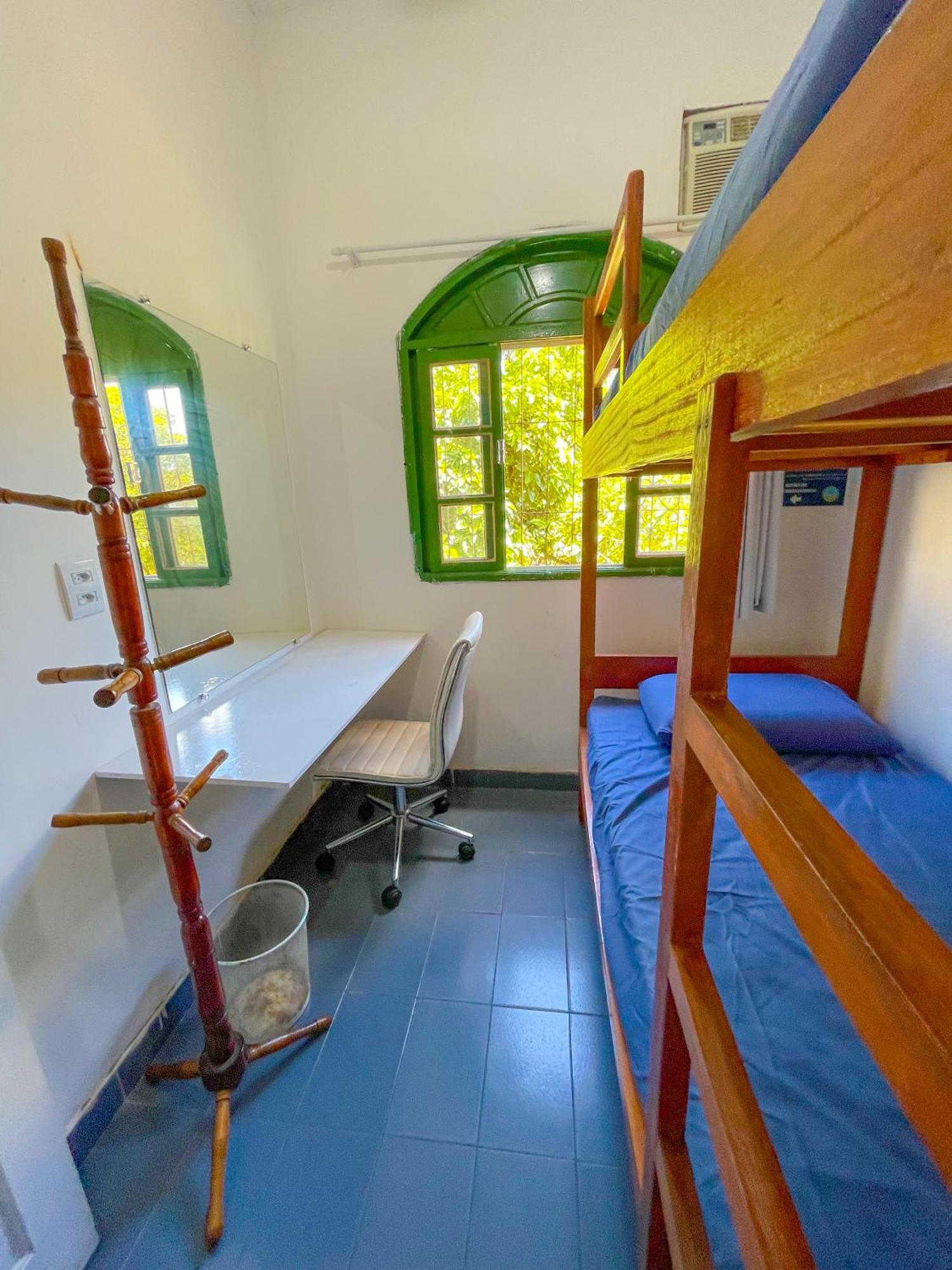 Onca Da Praia Hostel Vitoria Luaran gambar